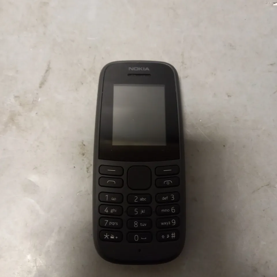 BOXED NOKIA 105 MOBILE PHONE IN BLACK