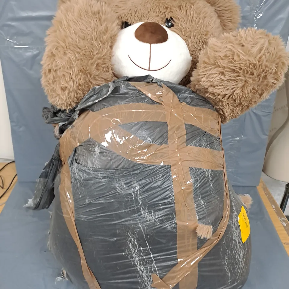 GIANT BROWN BEAR PLUSHIE