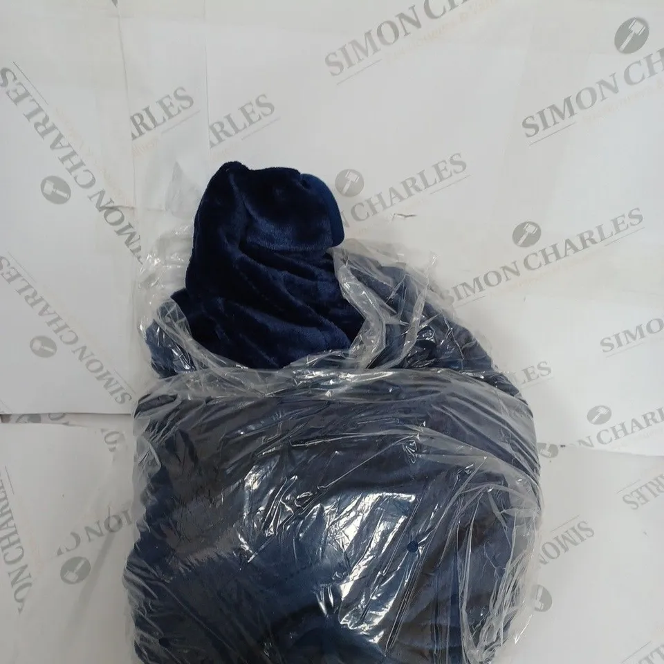 COZEE HOME HEATED PLUSH WEARABLE TV BLANKET IN NAVY