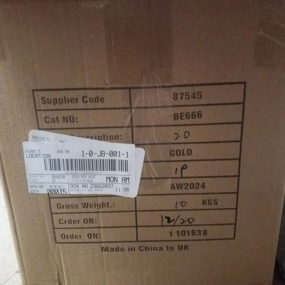BOX CONTAINING APPROXIMATELY 15 BRAND NEW SIMPLY BE GOLD DENIM MINI SKIRTS - SIZE 20