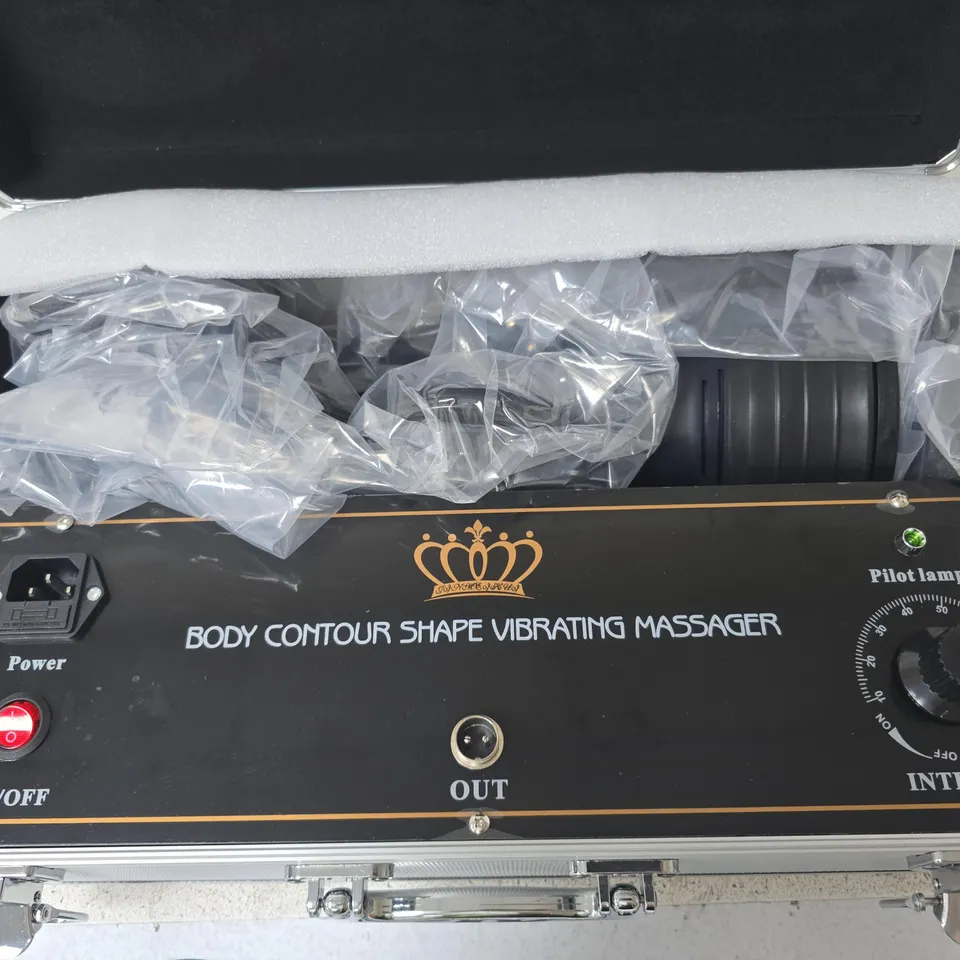 BODY CONTOUR SHAPE VIBRATING MASSAGER IN PROTECTIVE CASE