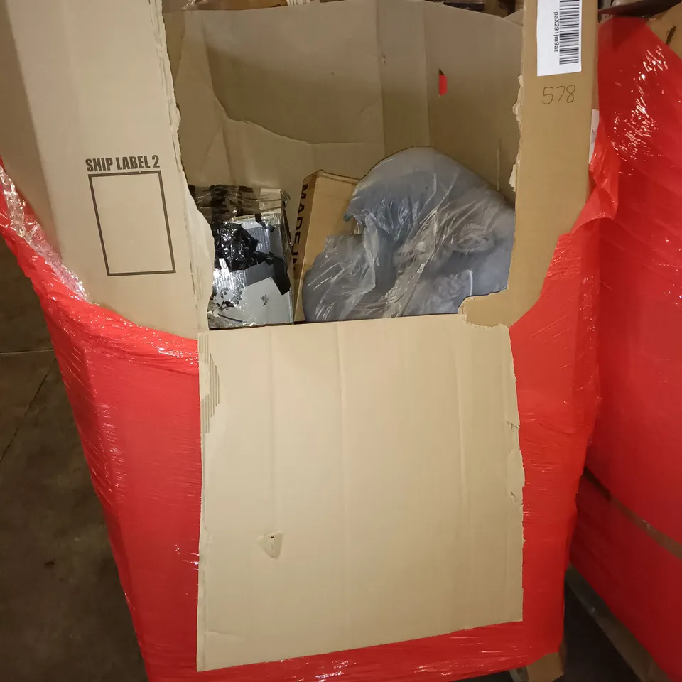 PALLET OF ASSORTED ITEMS TO INCLUDE SLIDING MITRE SAW, FOLDING TABLE AND ROTARY DEHUMIDIFIER 