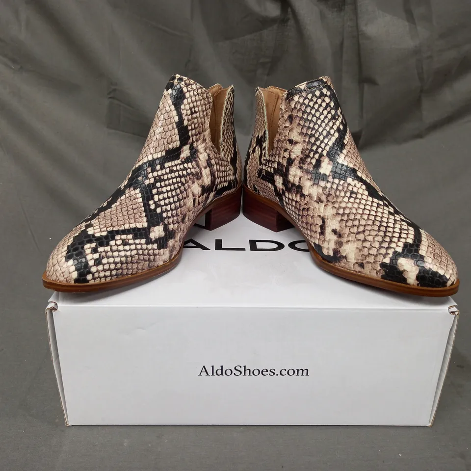 BOXED PAIR OF ALDO KAICA LEATHER SHOES IN BEIGE SNAKE UK SIZE 3