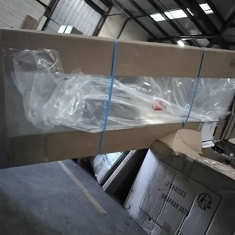 BOXED FLOYD 38 MIRROR, BLACK FRAME