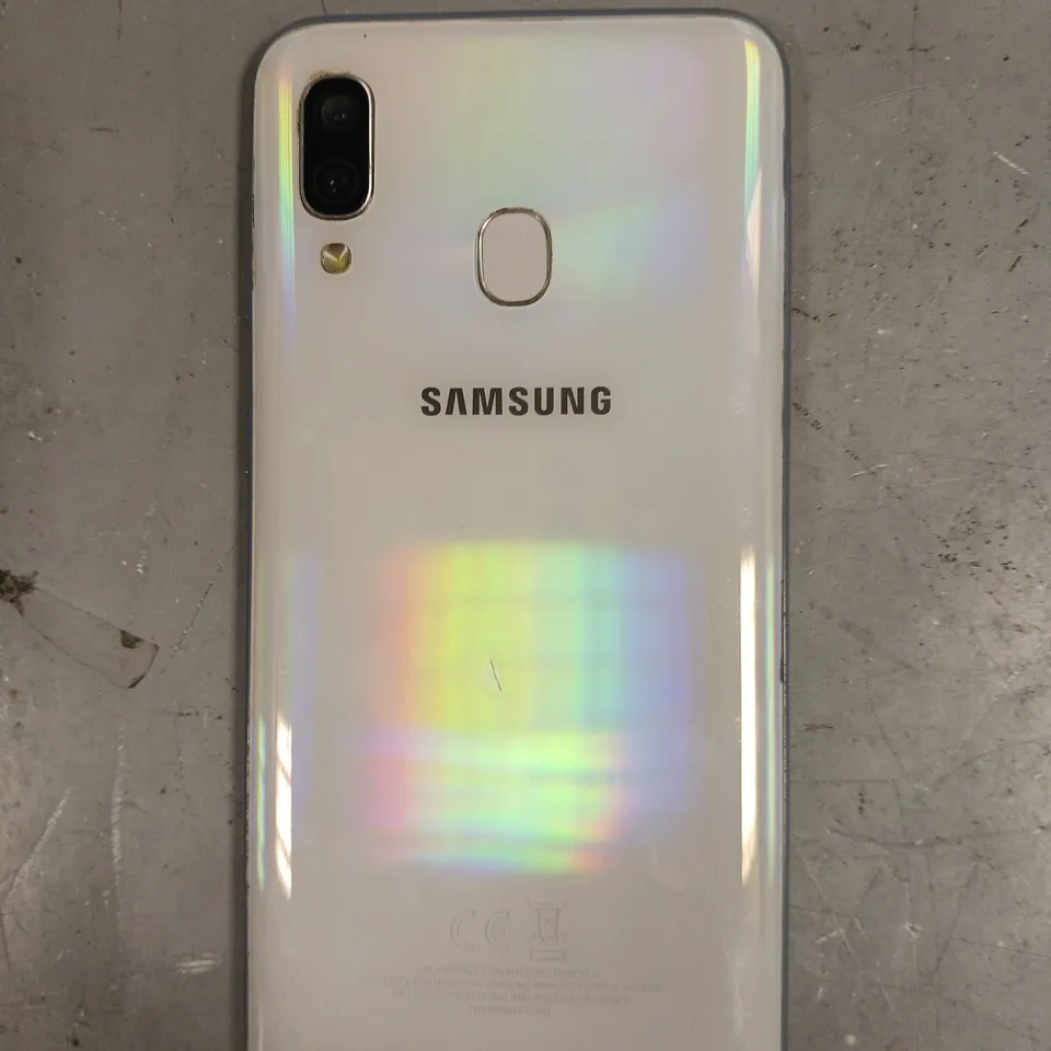 SAMSUNG GALAXY A40 SMARTPHONE 
