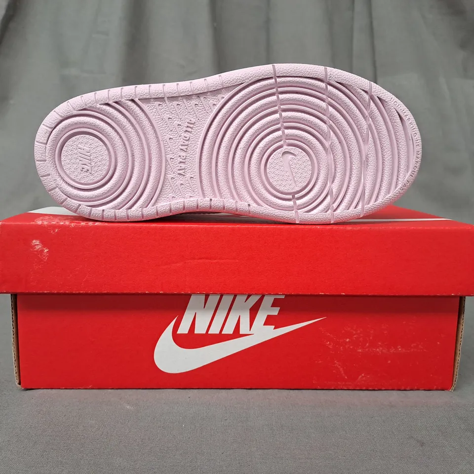 BOXED PAIR OF NIKE COURT BOROUGH LOW RECRAFT KIDS SHOES IN WHITE/PINK UK SIZE 9.5