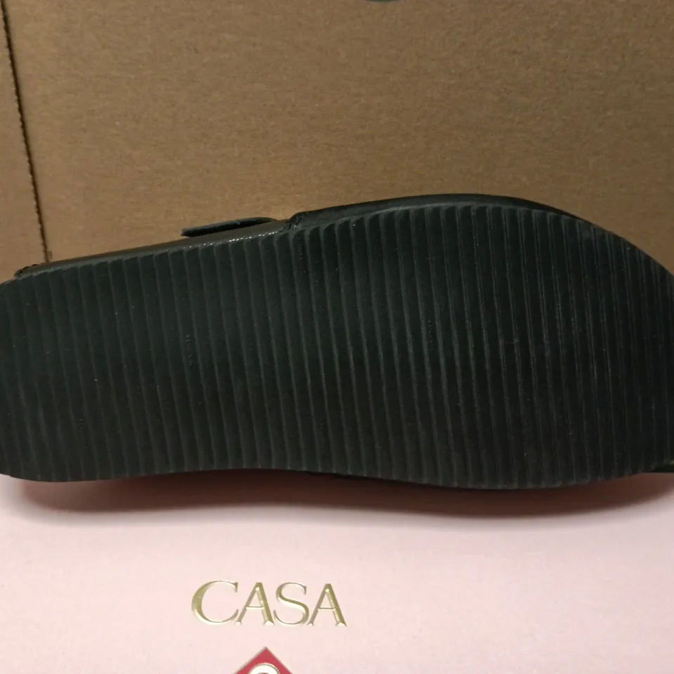 BOXED PAIR OF CASABLANCA MENS LEATHER OUTDOOR MULE IN BLACK - UK 9