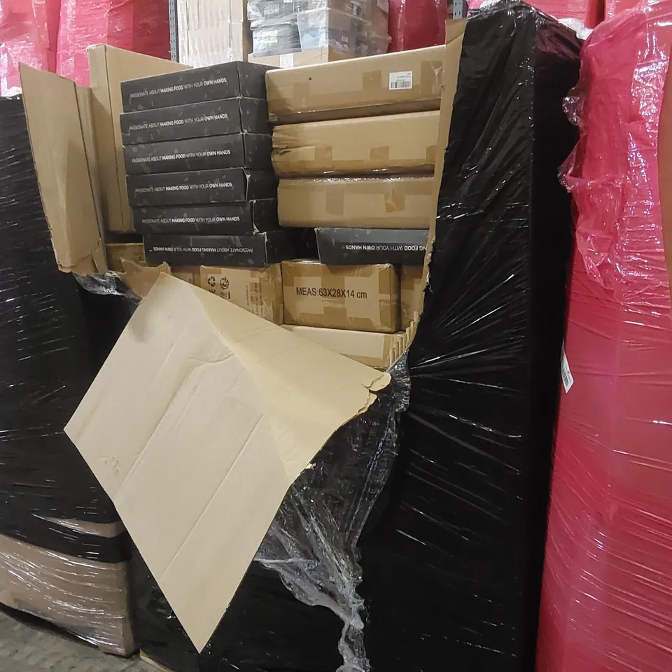 PALLET OF ASSORTED BOXED ITEMS INCLUDING: HOMIDEC DESKS, DOLCE MARE PIZZA STONES, MUGS ECT