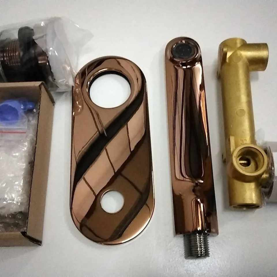 BOXED AS NEW CALYPSO ISPRA WALL MOUNTED BASIN TAP IN ROSE GOLD 