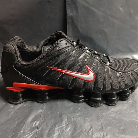 BOXED PAIR OF NIKE SHOX TL TRAINERS - UK SIZE 9