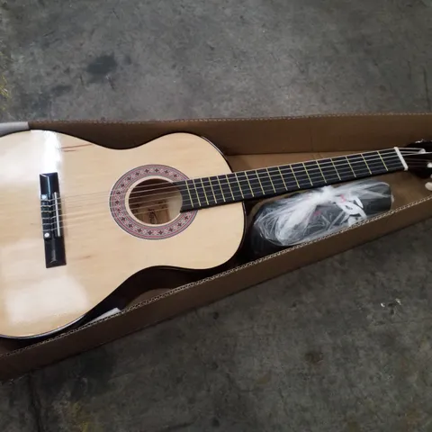 BOXED DAWOO 4/4 SIZE 38 INCH CLASSIC ACOUSTIC GUITAR - WOOD