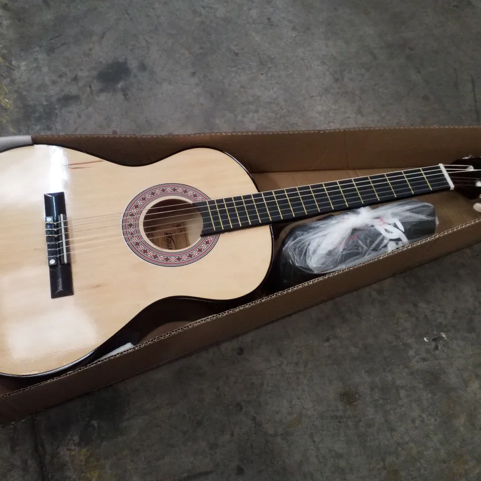 BOXED DAWOO 4/4 SIZE 38 INCH CLASSIC ACOUSTIC GUITAR - WOOD