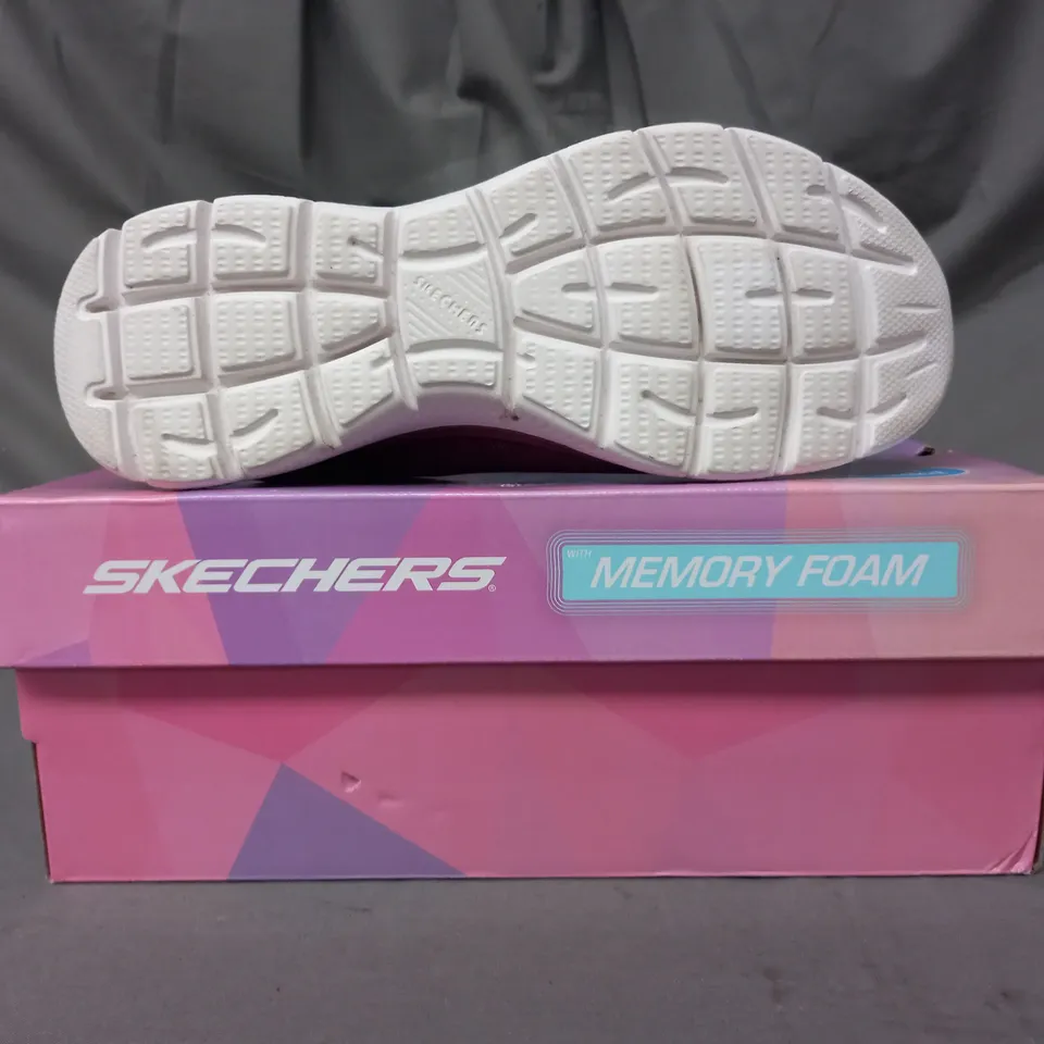 BOXED PAIR OF SKECHERS TRAINERS IN PLUM SIZE 6.5