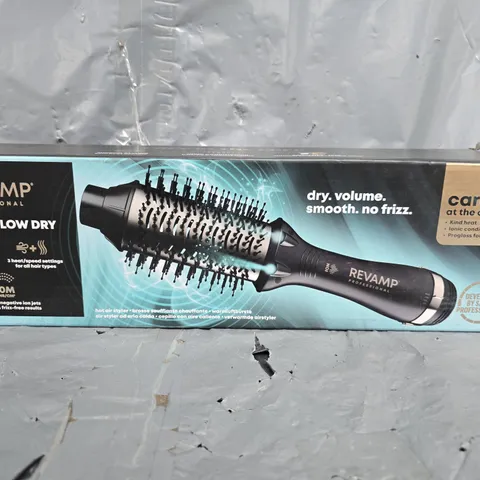BOXED REVAMP PROFESSIONAL PROGLOSS VOLUME BLOW DRY DR-1950AX-GB