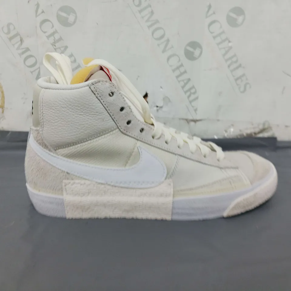 PAIR OF NIKE BLAZER MID 77 PRO CLUB REMASTERED TRAINERS SIZE 6