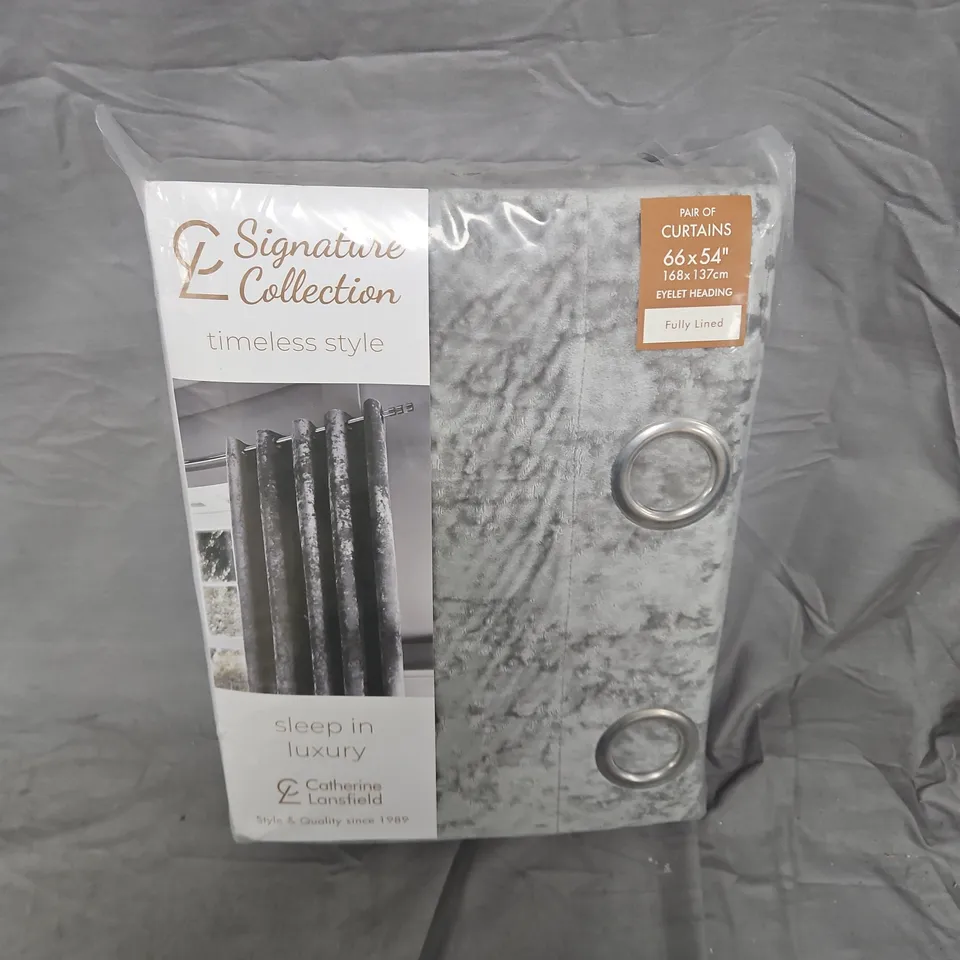 CATHERINE LANSFIELD SIGNATURE COLLECTION PAIR OF CURTAINS – EYELET HEADING, FULLY LINED, 168 X 137 CM