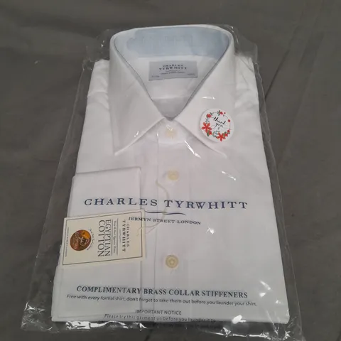 BAGGED CHARLES TYRWHITT HALES WHITE POPLIN CHASSIC FIT SHIRT SIZE 17 1/2/35"