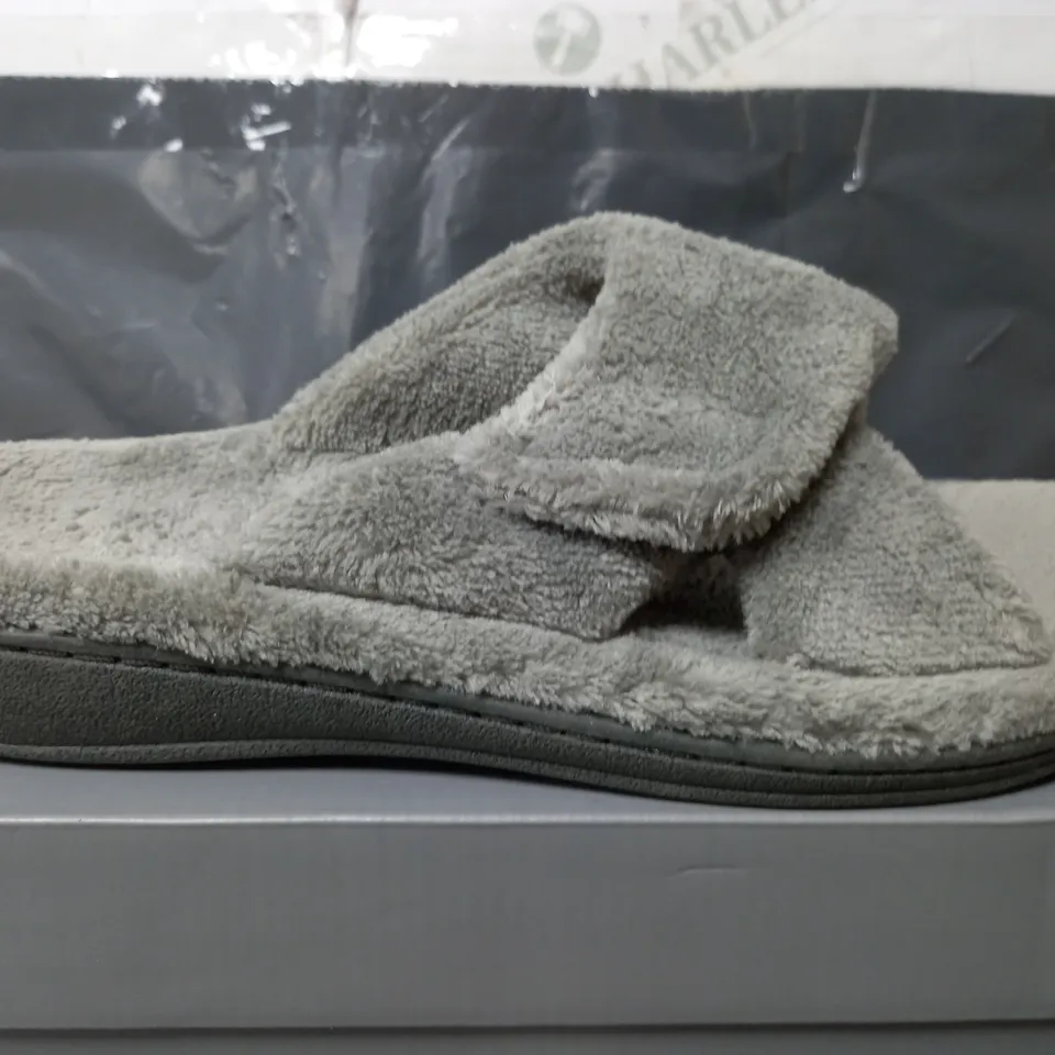 VIONIC INDULGE RELAX SLIPPERS IN GREY - UK 7