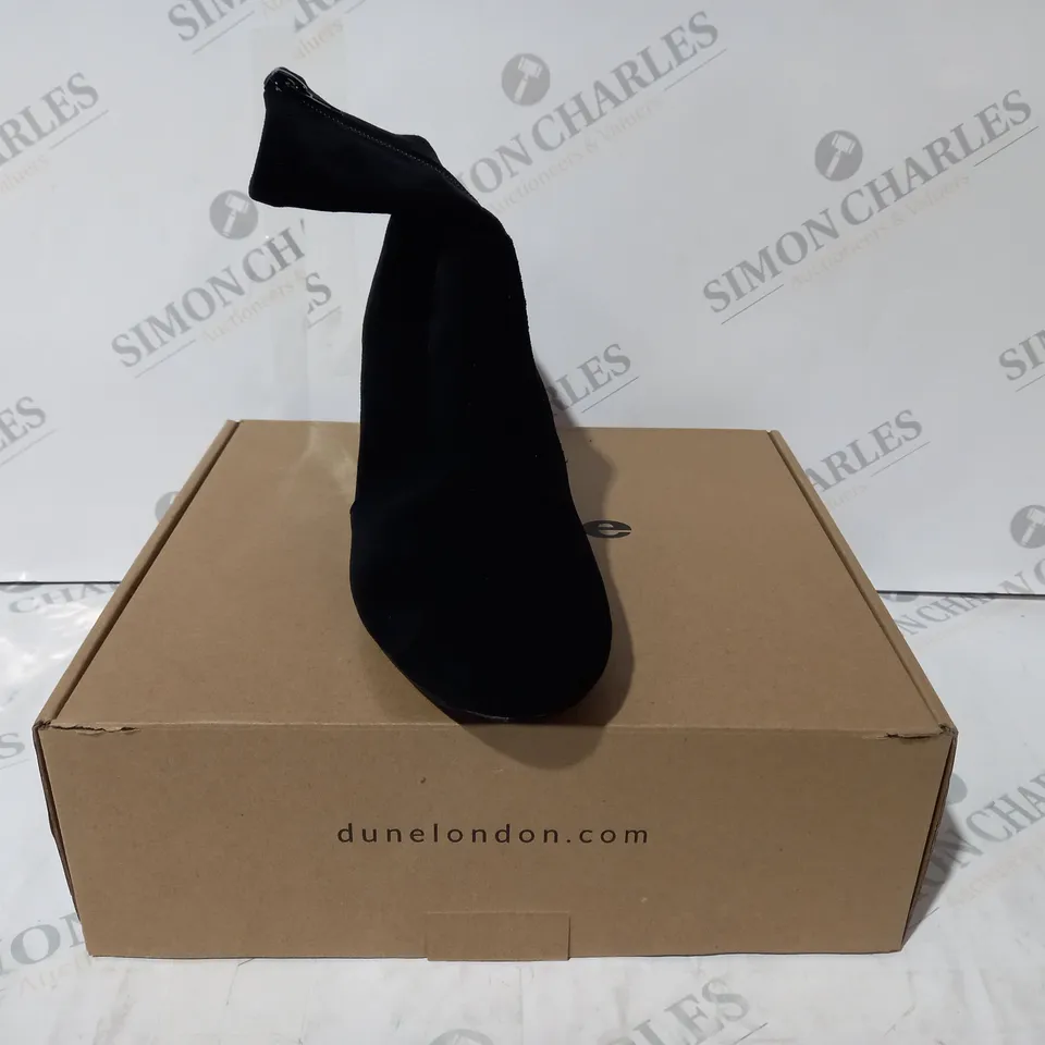 BOXED DUNE LONDON BLACK MICRO FIBRE JEWEL HEEL SHOES - SIZE 7