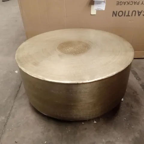 ARCATA COFFEE TABLE