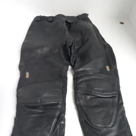BLACK LEATHER MOTORCYCLE PANTS, UK SIZE 14