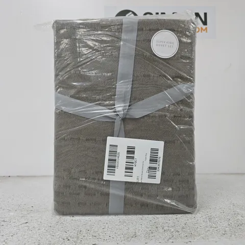 MICHELLE KEEGAN HOME LINEN BLEND WOVEN DUVET SET - SUPER KING