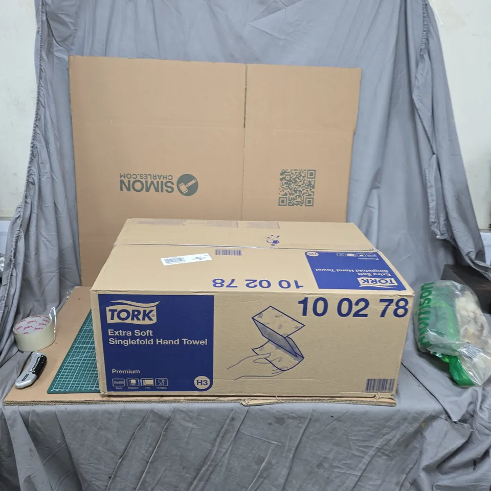 TORK EXTRA SOFT SINGLEFOLD HAND TOWELS – PREMIUM, 15X200 SHEETS (BOXED)