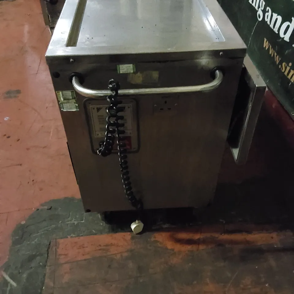 GRUNDY G-MAID HOT TROLLEY CUPBOARD MOBILE FOOD WARMER 