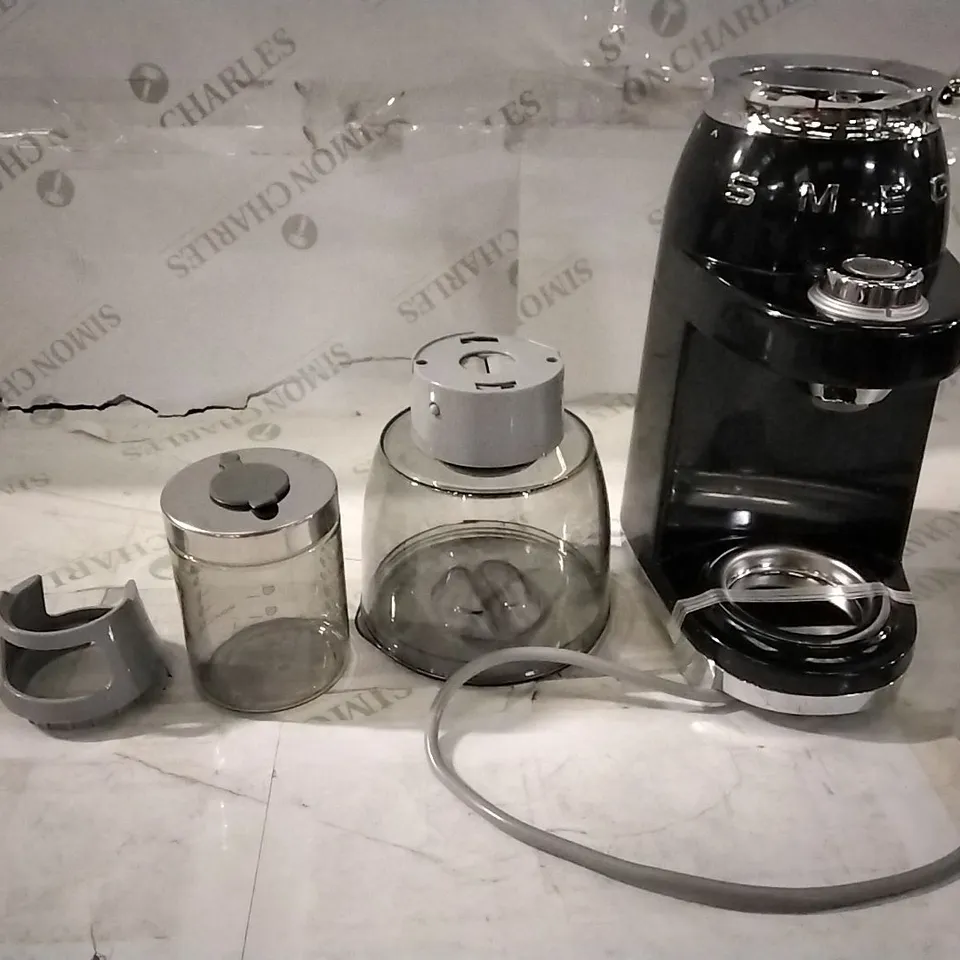 BOXED SMEG COFFEE GRINDER 
