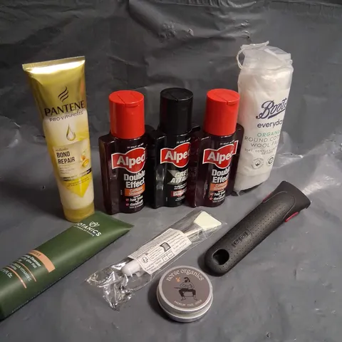 APPROXIMATELY 20 ASSORTED HEALTH AND BEAUTY PRODUCTS TO INCLUDE; TROPIC, BOOTS, SANEX AND PANTENE