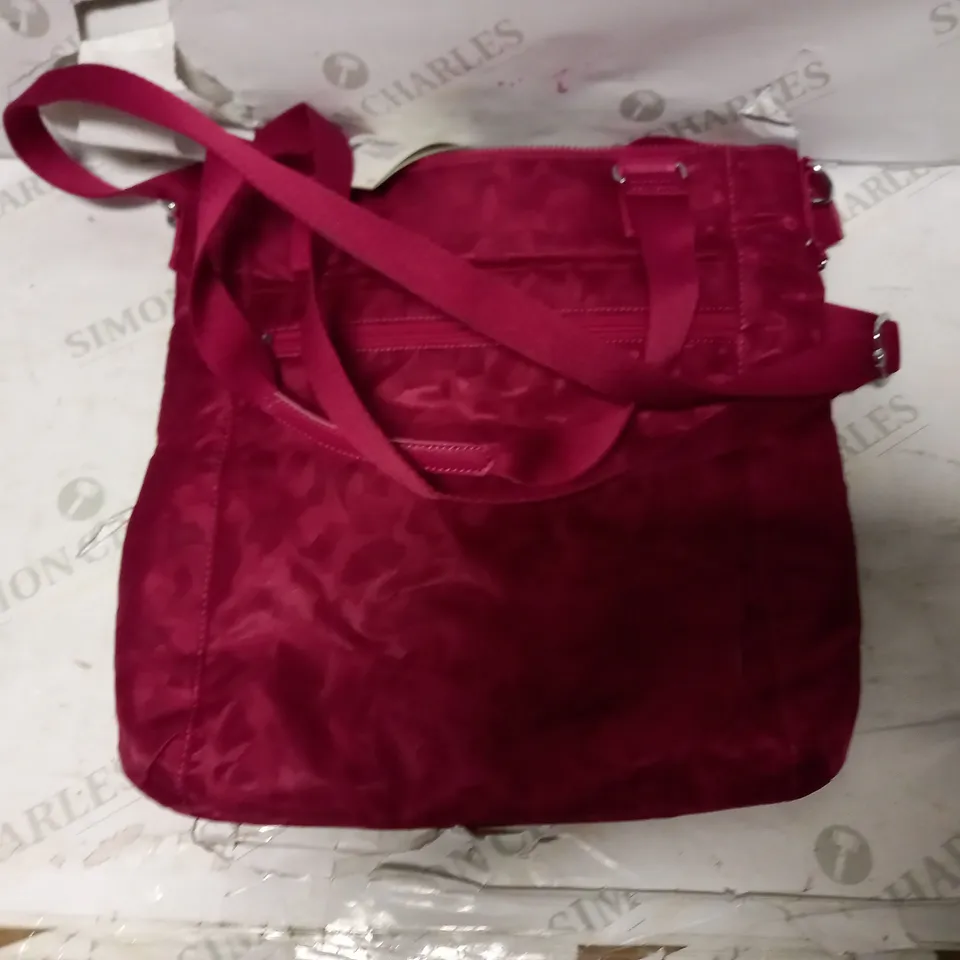 KIPLING CLASSICS ORTOLI GEO JQ SCARLET HANDBAG