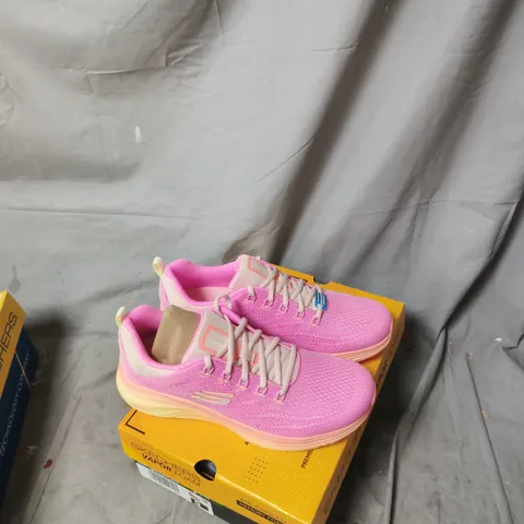 SKECHERS VAPOR FOAM WOMEN'S SNEAKERS – PINK, UK 6 (US 9)