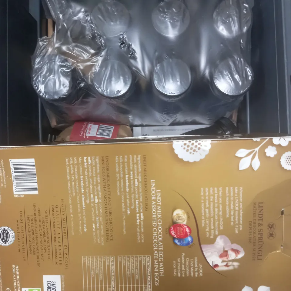 BOX OF APPROXIMATELY 10 ASSORTED ITEMS TO INCLUDE LINDOR, PRE WORKOUT, HONEYCOMB CHOCOLATE ETC