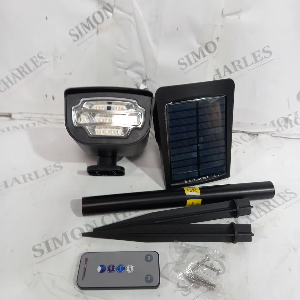 BELL & HOWELL SET OF 4 BIONIC COLOR BURST SOLAR POWERED LIGHTS