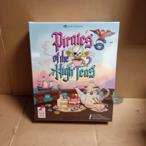 SEALED PIRATES OF THE HIGH SEAS ... AND A BOTTLE OF RUM β BOARD GAME (BOXED)