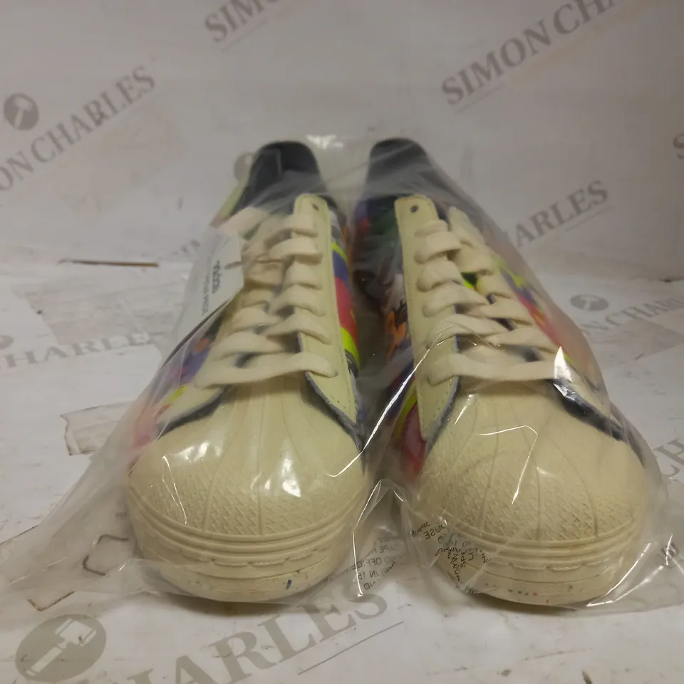 ADIDAS SUPERSTAR PRIDE TRAINERS UK SIZE 7.5