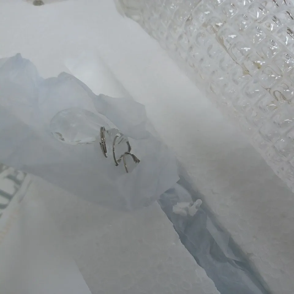 BOXED JULIAN MACDONALD PRE LIT GLASS LIGHT