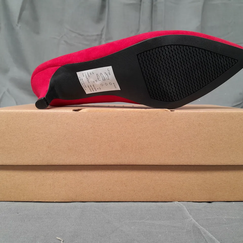 BOX OF APPROXIMATELY 8 JD WILLIAMS HEELED SLIP-ON SHOES IN RED - VARIOUS SIZES