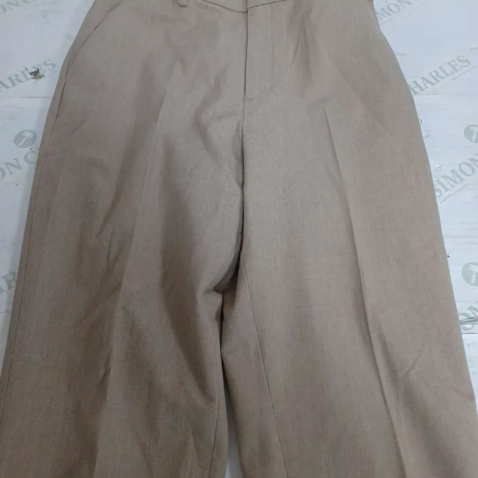 UNIQLO LIGHT BEIGE TROUSERS - SIZE 6