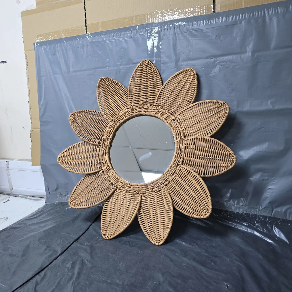FLOWER MIRROR WALL DECOR 66CM