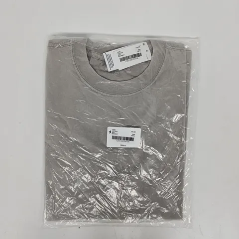 BAGGED HOLLISTER CREW-NECK T-SHIRT IN GREY SIZE SMALL