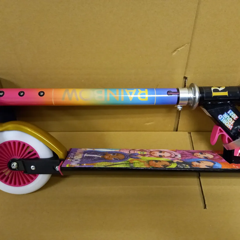 RAINBOW HIGH FOLDING SCOOTER  RRP £35