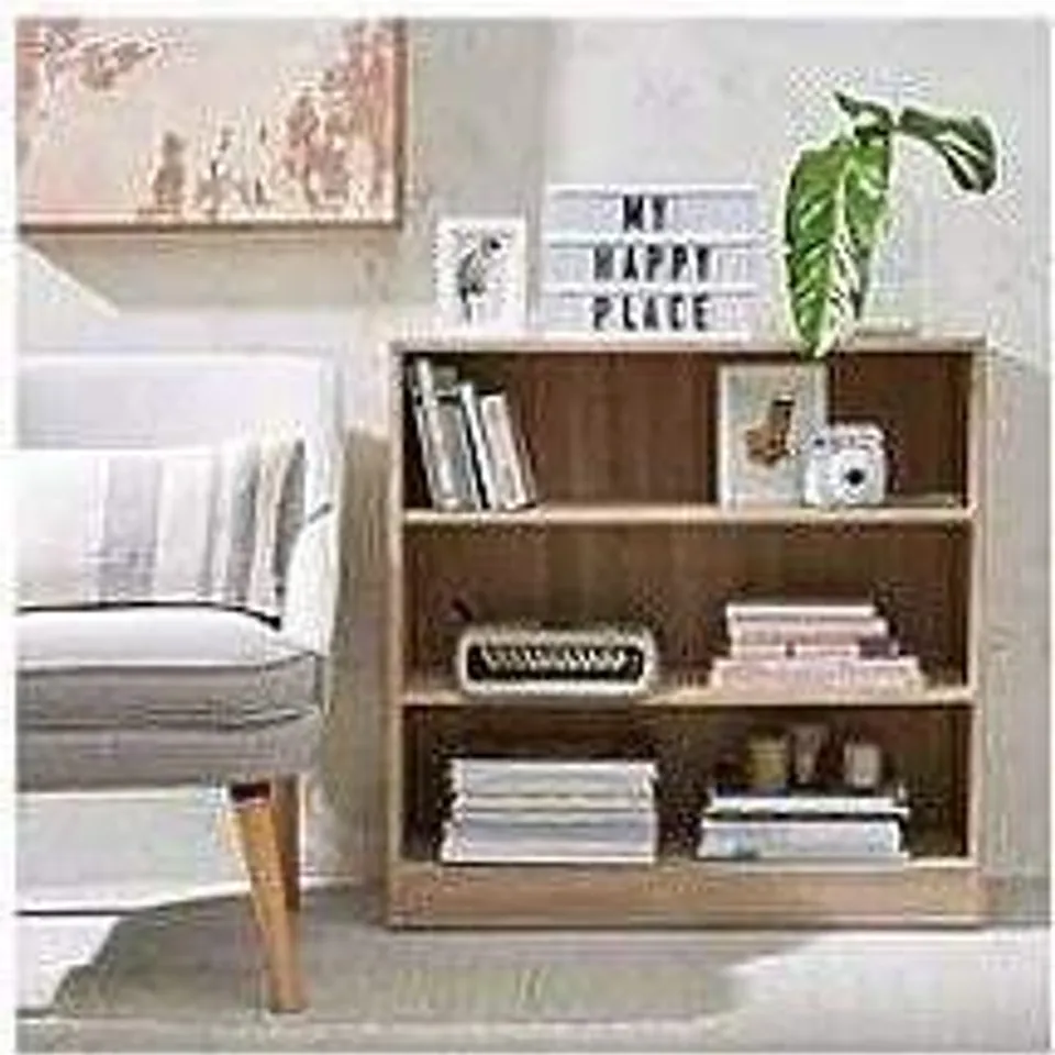 BOXED EVERYDAY NEW METRO SMALL WIDE BOOKCASE - OAK EFFECT RRP £45