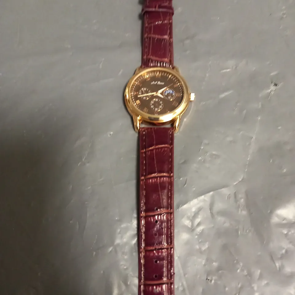 MENS LA BANUS WATCH - GOLD COLOUR CASE - LEATHER STRAP