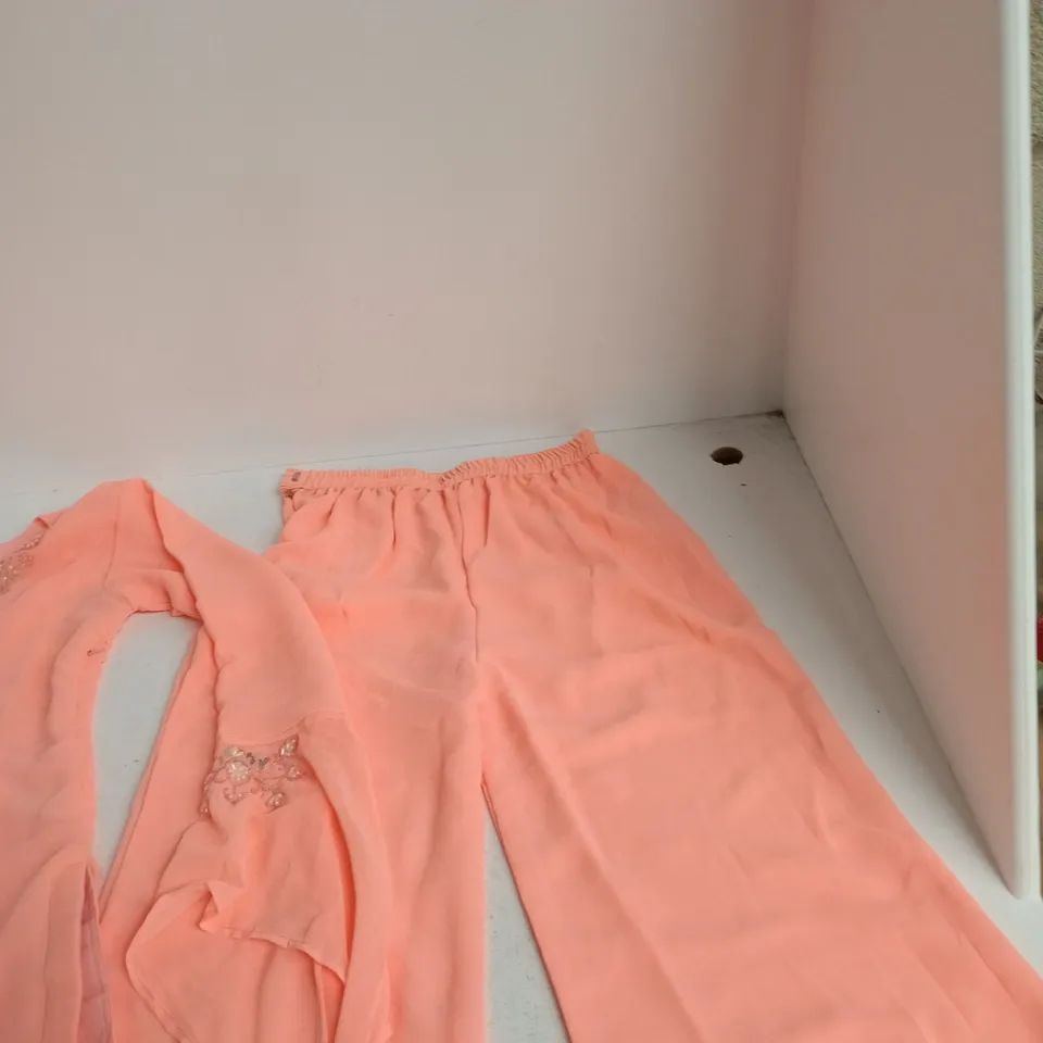 MADHANA A PEACH PINK EMBROIDERED TOP AND TROUSERS SET – WOMEN, UK8 (EU34)