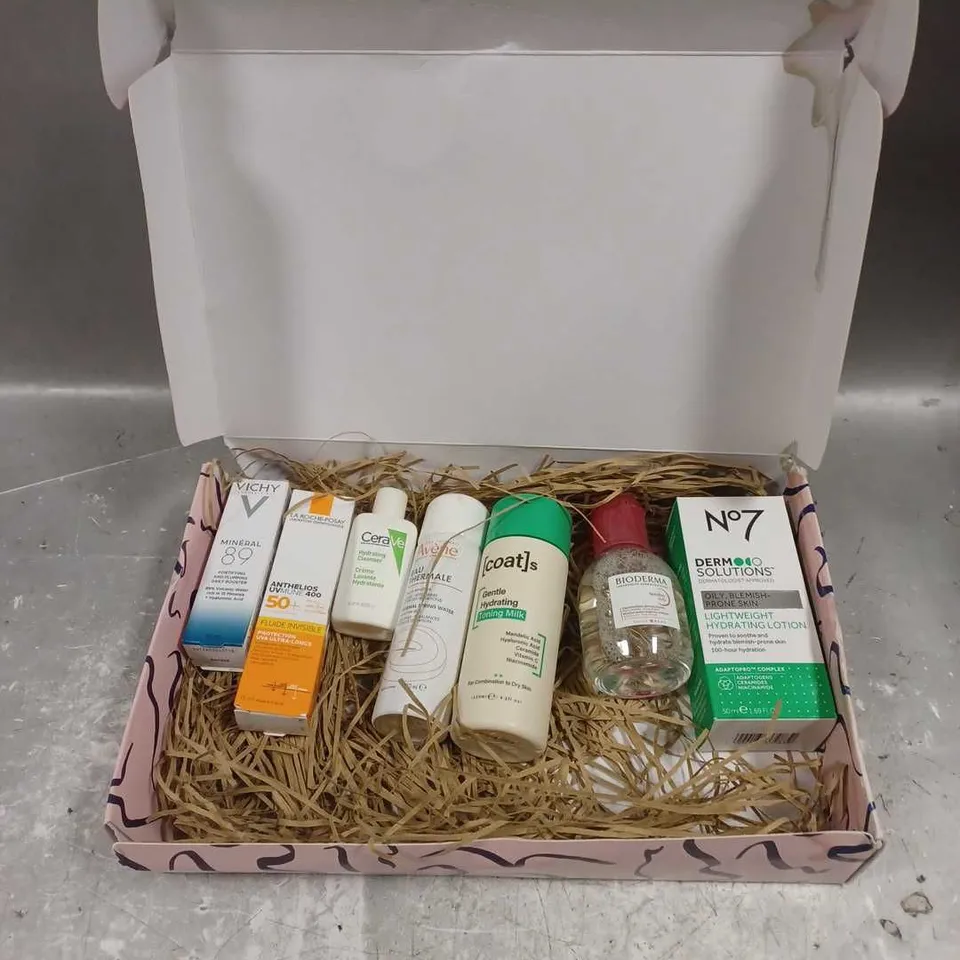 BOX OF APPROXIMATELY 7 ASSORTED SKINCARE PRODUCTS TO INCLUDE - N07 HYDRATING LOTION - COATS HYDRATING TONING MILK - CERAVE HYDRATING CLEANSER - ETC