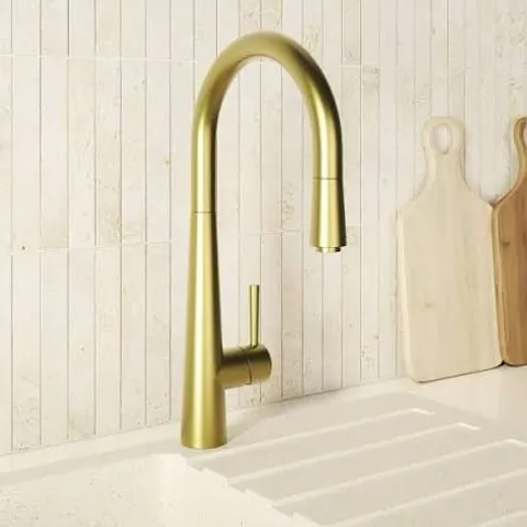 BOXED BRUSHED BRASS SINGLE LEVER PULL OUT MONOBLOC KITCHEN MIXER TAP - ENZA OLNEY
