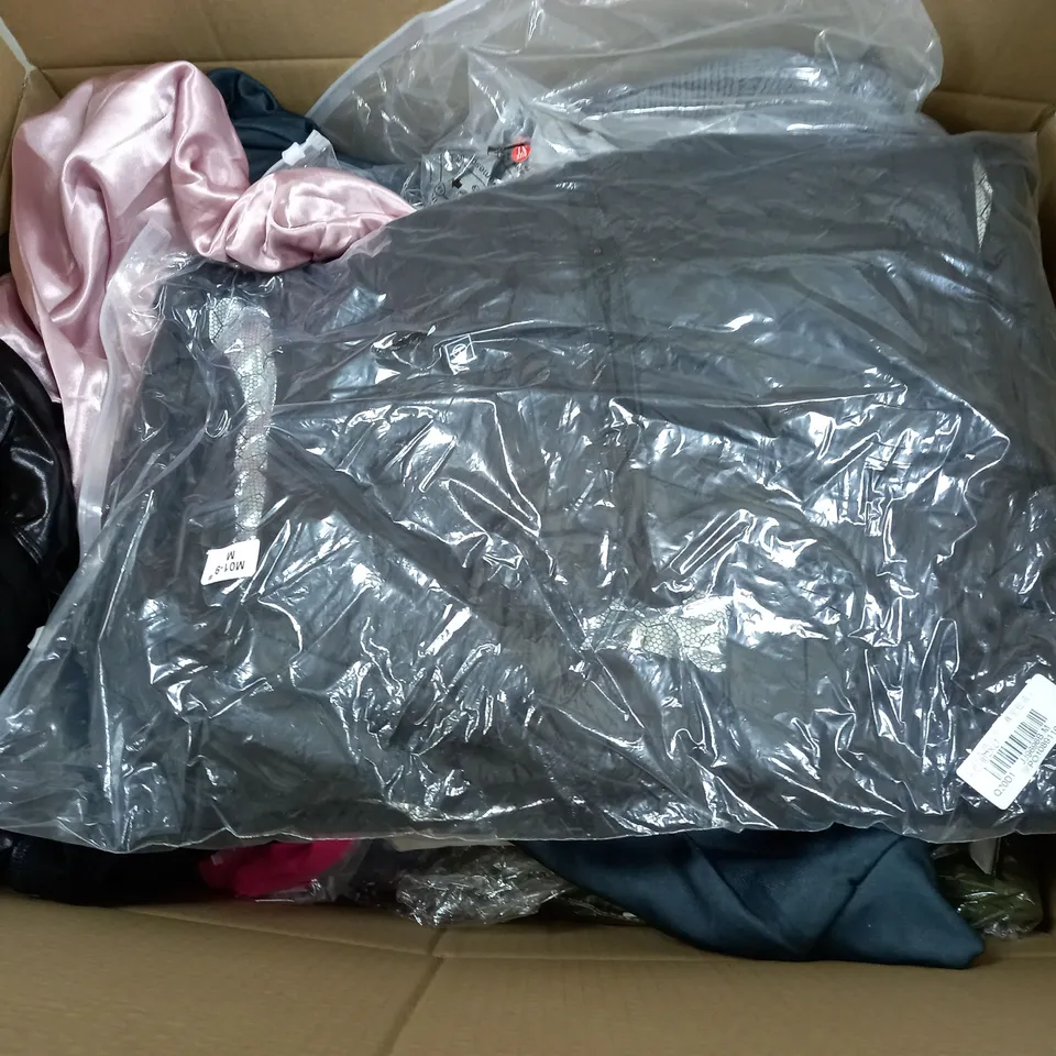 LARGE BOX OF ASSORTED CLOTHING ITEMS IN VARIOUS COLOURS AND SIZES INCLUDING TROUSERS , TOPS AND JUMPERS 