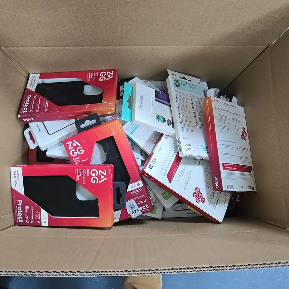 BOX OF APPROXIMATELY 30 MOBILE PHONE CASES FOR SAMSUNG AND IPHONE VARIOUS MODELS
