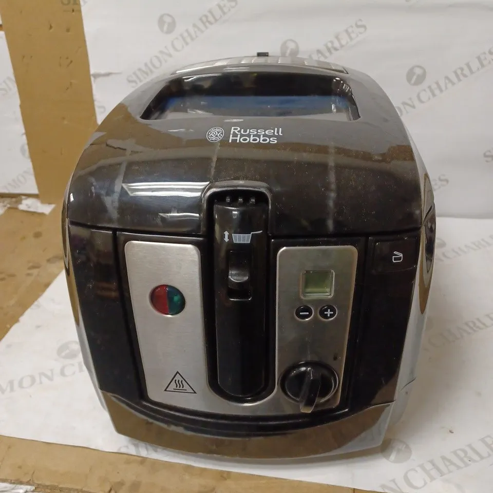 RUSSELL HOBBS DIGITAL DEEP FRYER